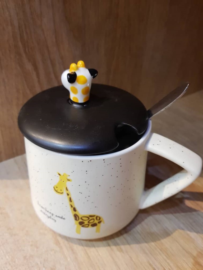 ماگ زرافه برجسته