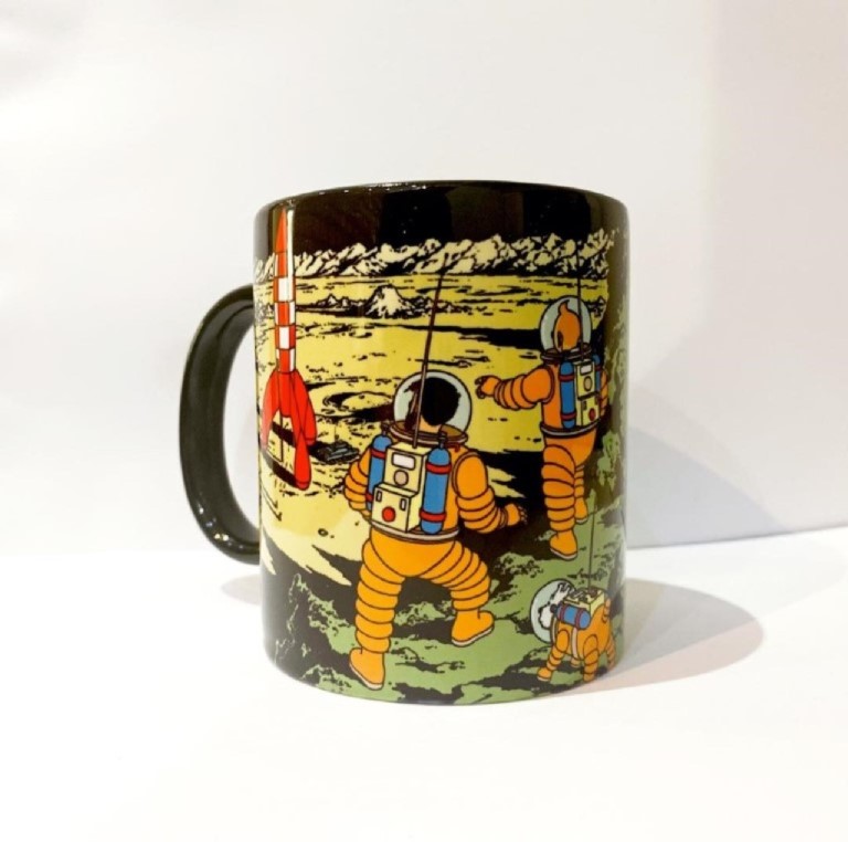 ماگ تن‌تن (Explorers on the moon)