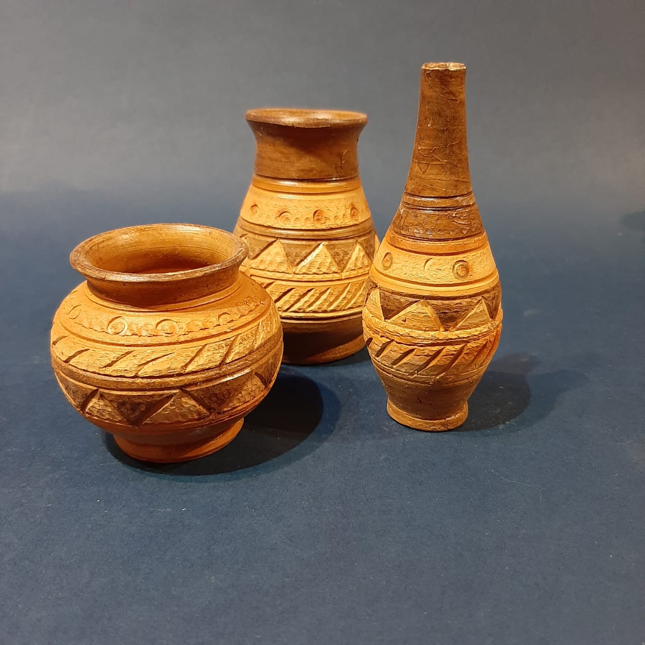 گلدان کوچک طرح چوب