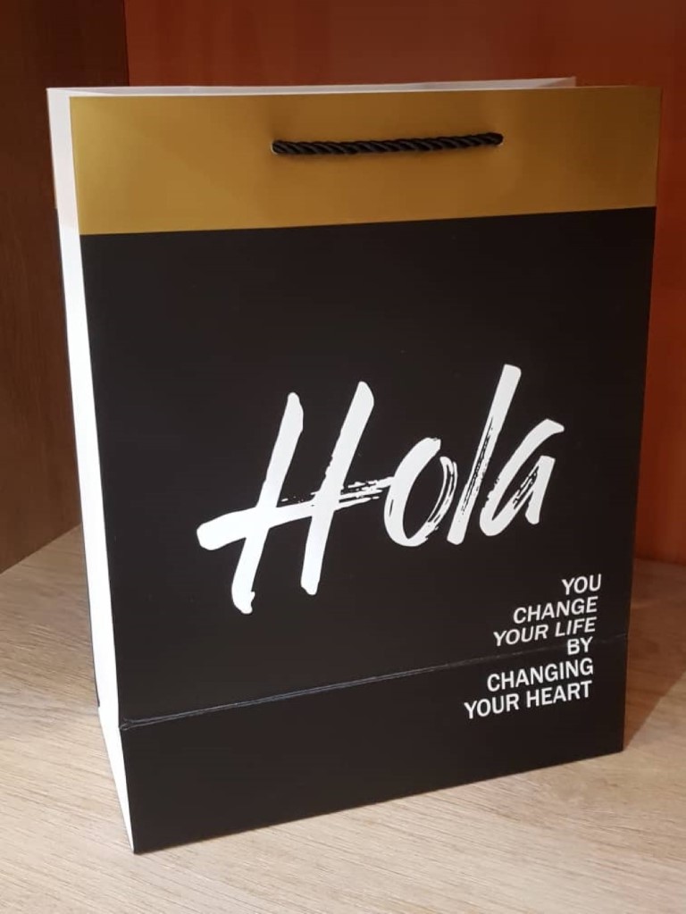 ساک دستی Hola