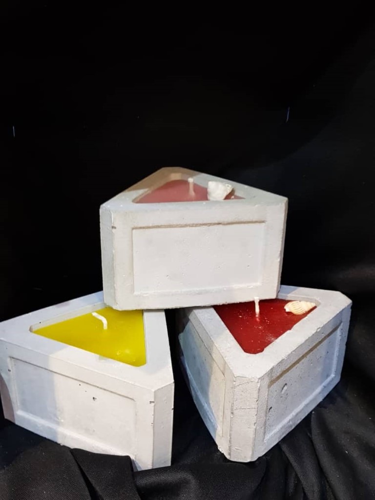 شمع مثلث کوچک بتنی (کد 326)