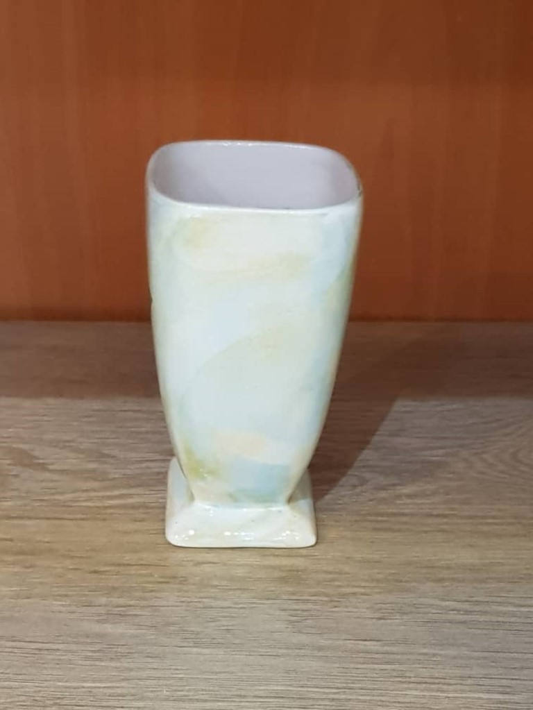 قلمدان چهارگوش پایه‌دار