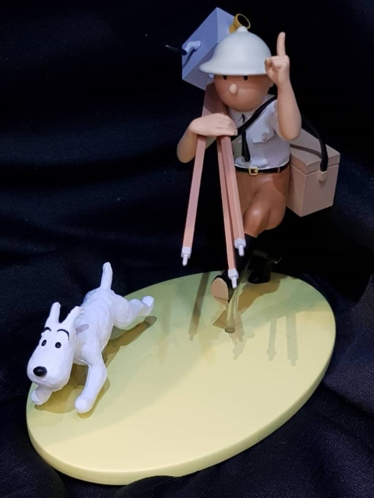 مدل تن‌تن فیلم‌بردار (کنگو) و میلو رنگی 42177 - 0