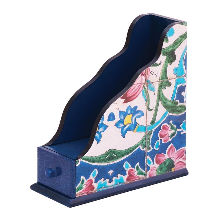کتاب‌گاه چوبی